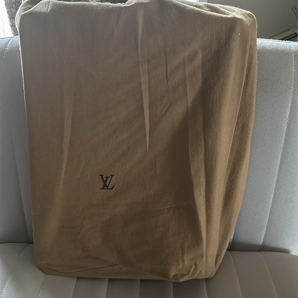 Louis Vuitton Briefcase *Authentic* no damage - Picture 9 of 9